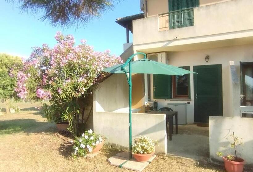 اتاق استاندارد با بالکن, Agriturismo Residenza Nakelia