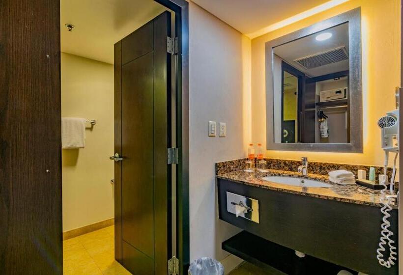 اتاق لوکس, Lucerna Hermosillo