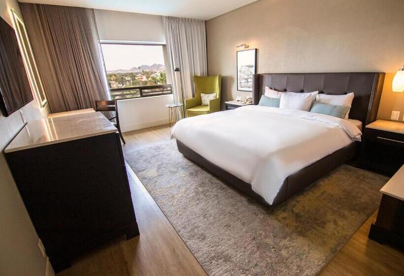 اتاق لوکس با تخت بزرگ, Lucerna Hermosillo