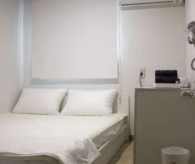 اتاق استاندارد, Mini Hotel Insa