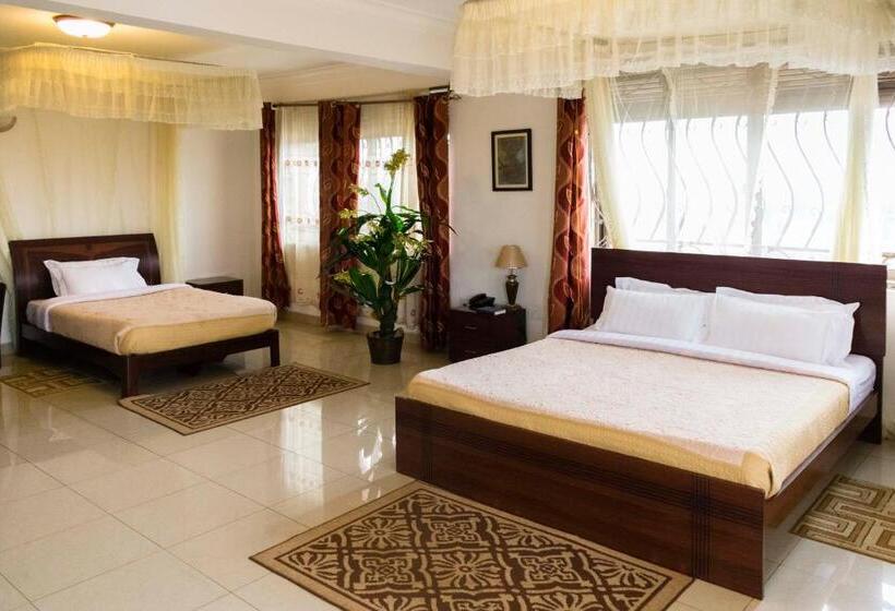 Family Room, Reinah Tourist