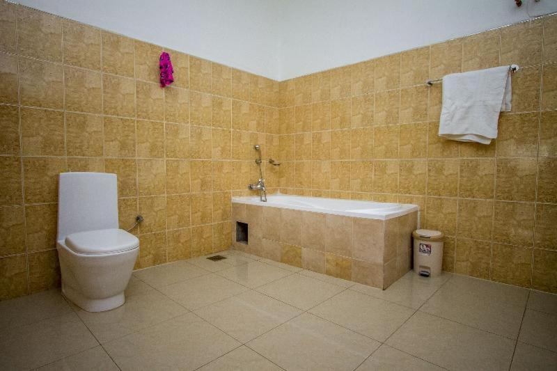 Standard Room, Reinah Tourist