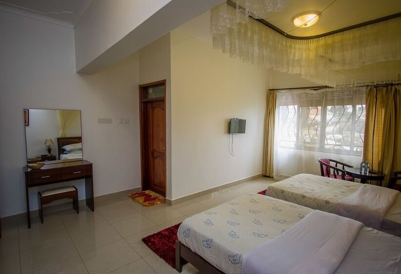 Deluxe Room, Reinah Tourist