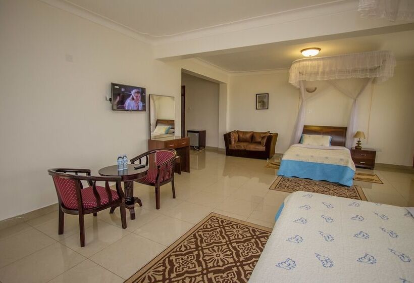 Family Room, Reinah Tourist