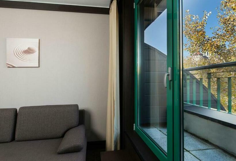 Семейный Номер, Portobello Wellness & Yacht Hotel Esztergom