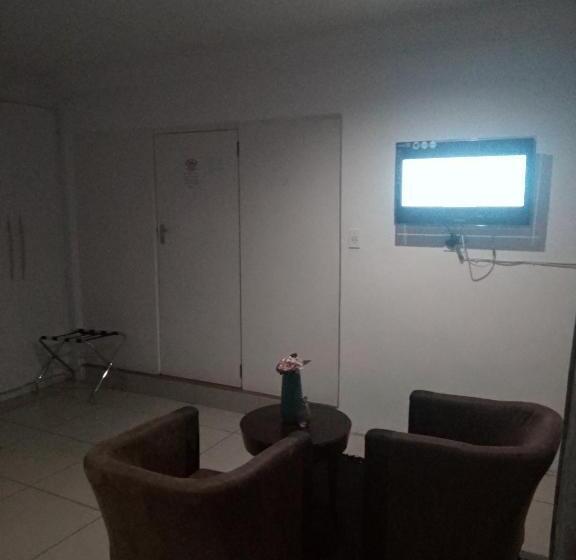 اتاق استاندارد با تخت بزرگ, Bruno Comfort Suites