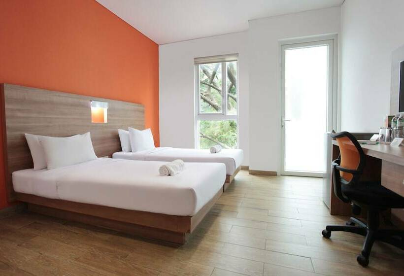 Номер Стандарт, Legreen Suite Kuningan
