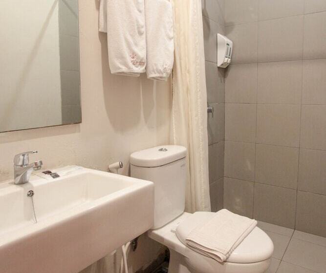 Номер Стандарт, Legreen Suite Kuningan