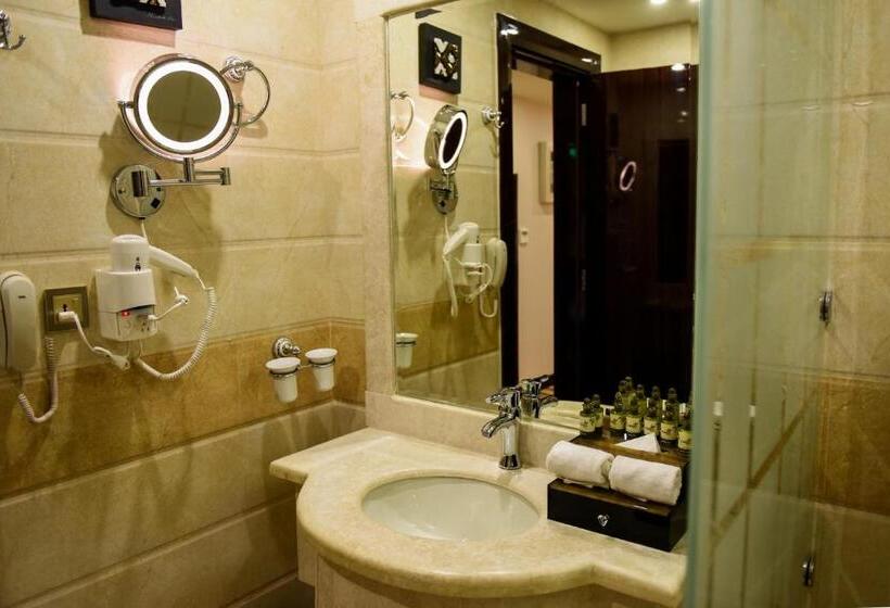 Suite, Garden Plaza