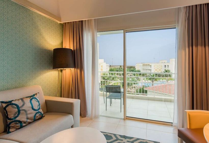 Номер Premium Боковой Вид на Море, Radisson Blu Resort Saidia Beach