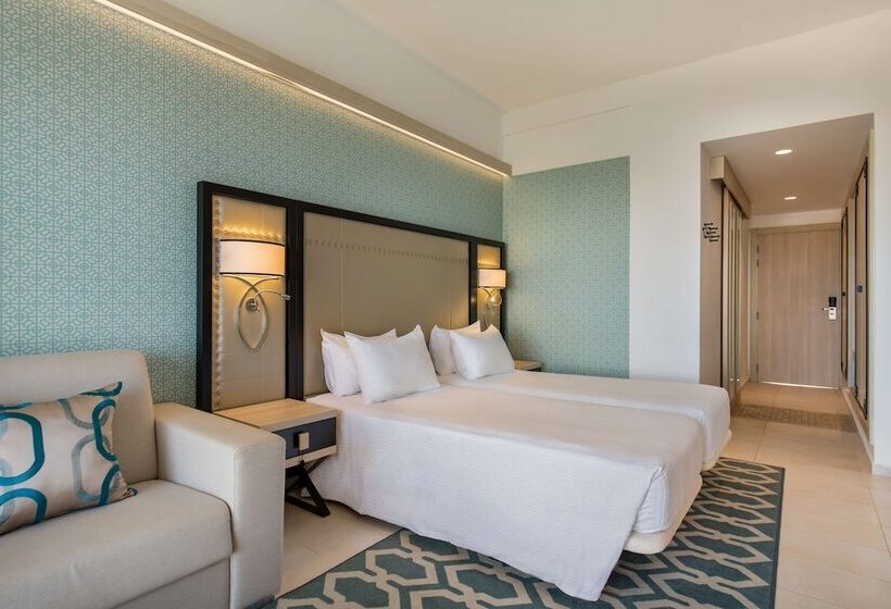 Номер Premium Боковой Вид на Море, Radisson Blu Resort Saidia Beach