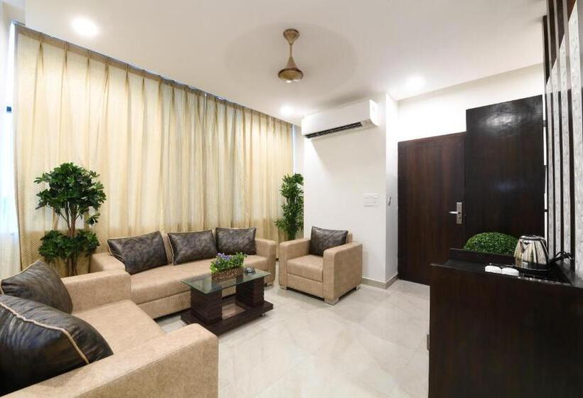 חדר סטנדרט עם מיטת קינג, Madhav Muskan Residency