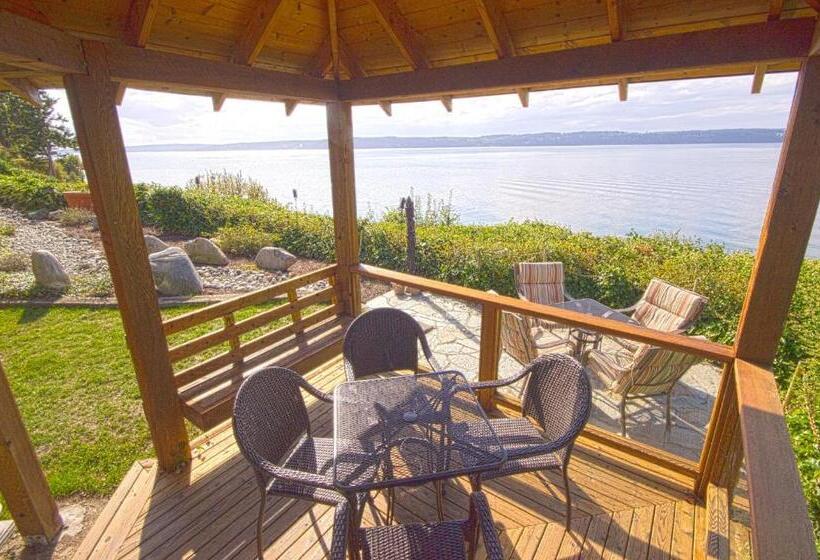 Люкс с гидромассажем, Camano Island Inn