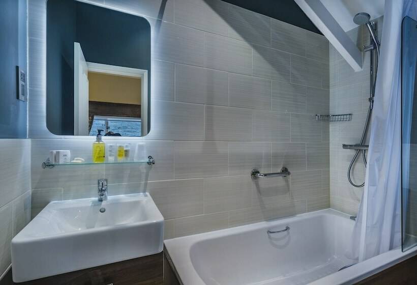 Номер Superior, The Feathers Hotel, Helmsley, North Yorkshire