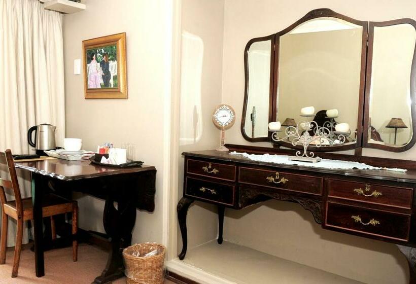 Номер Стандарт, Oliveroom Self Catering And B&b