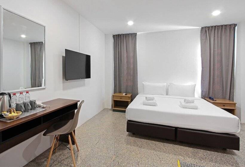 Номер Премиум, Pula Silom