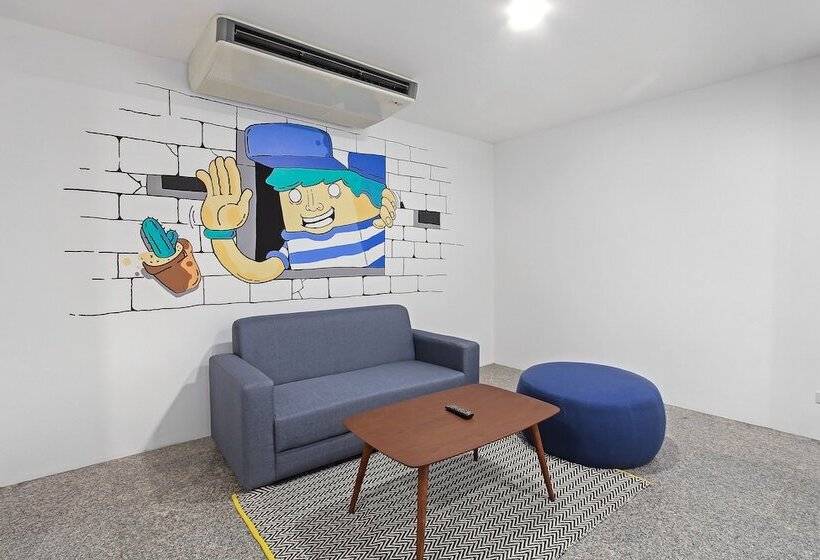 Номер Премиум, Pula Silom
