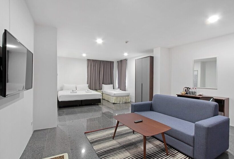 Трехместный Номер Премиум, Pula Silom