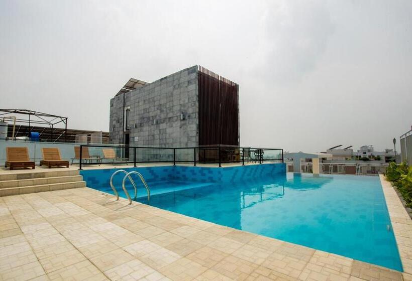 جناح مطل على المدينة, Golden Tulip  The Grandmark Dhaka