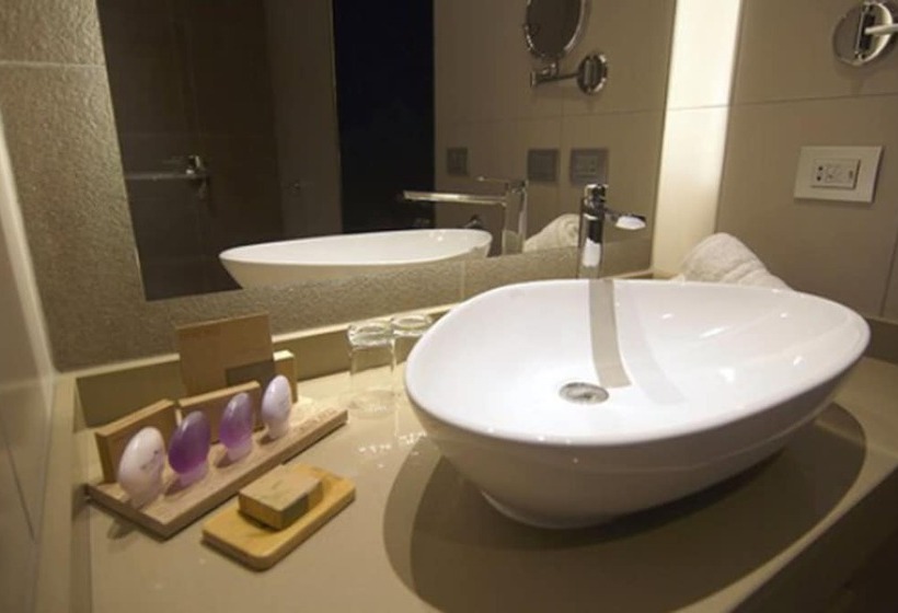 Номер Стандарт Трехместный, Keo Hotel   Ovalle Casino Resort