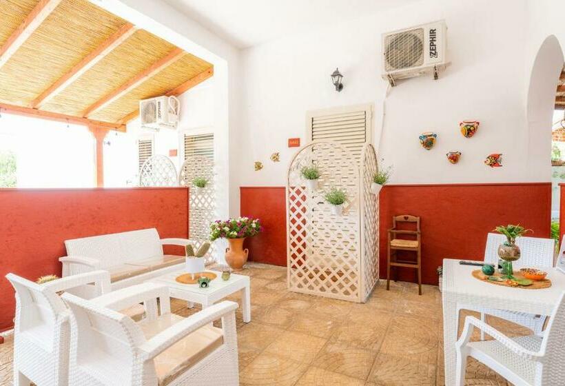 Номер Стандарт Трехместный, Villa Elisa