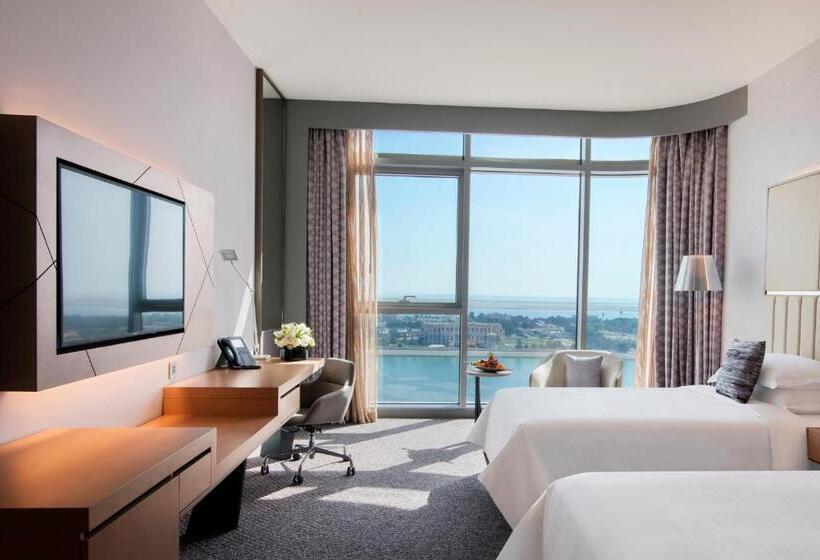 Номер Клуб, Pearl Rotana Capital Centre