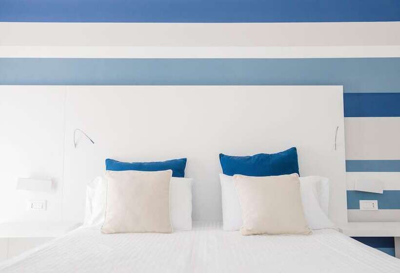 Номер Стандарт Вид на Море с Балконом, Marina Di Petrolo Hotel & Spa