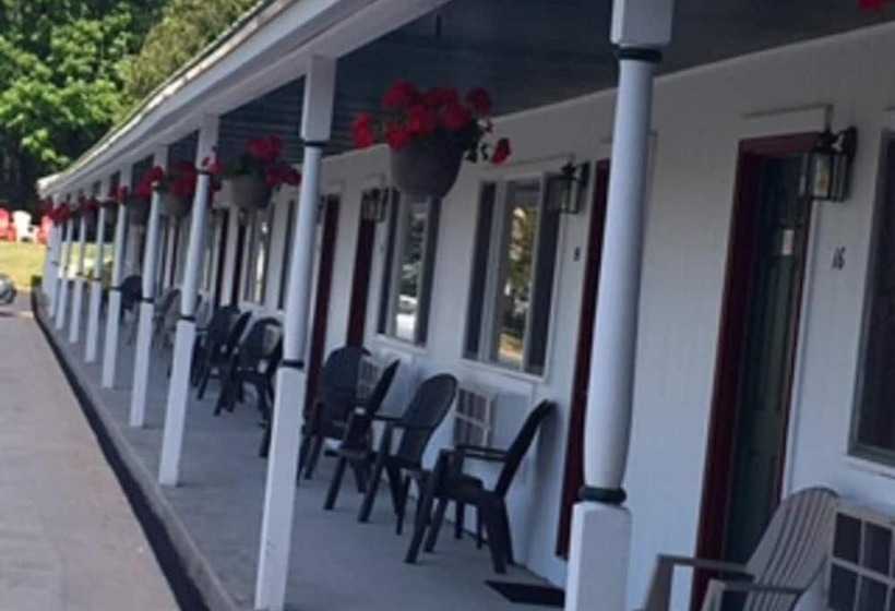 Номер Стандарт, Rock Ledge Motel