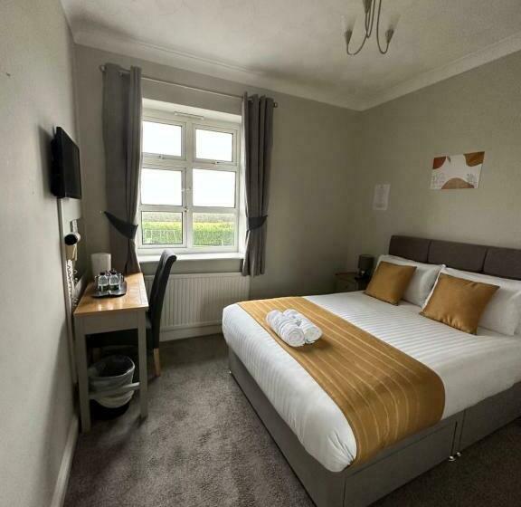 Номер Стандарт, Rettendon Lodge