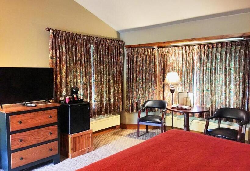 Номер Deluxe Кровать Кинг, Hungry Trout Resort
