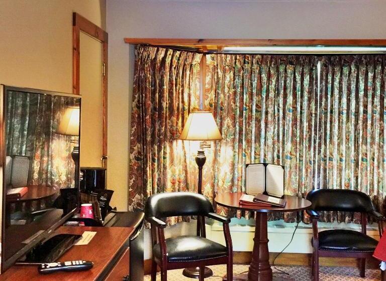 Номер Deluxe, Hungry Trout Resort