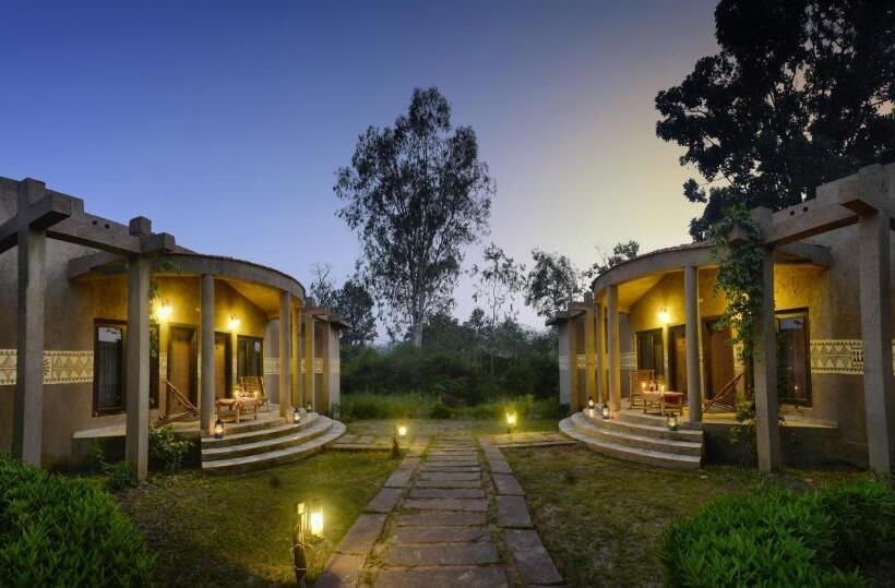 Хижина, Aranyak Resort