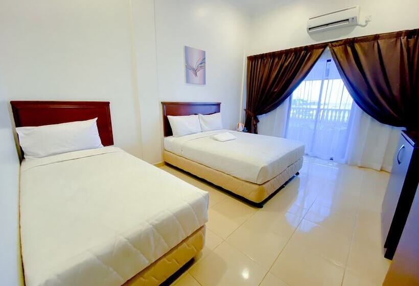 Трехместный Номер Superior, Capital O 91094 Hotel & Chalet Sportfishing