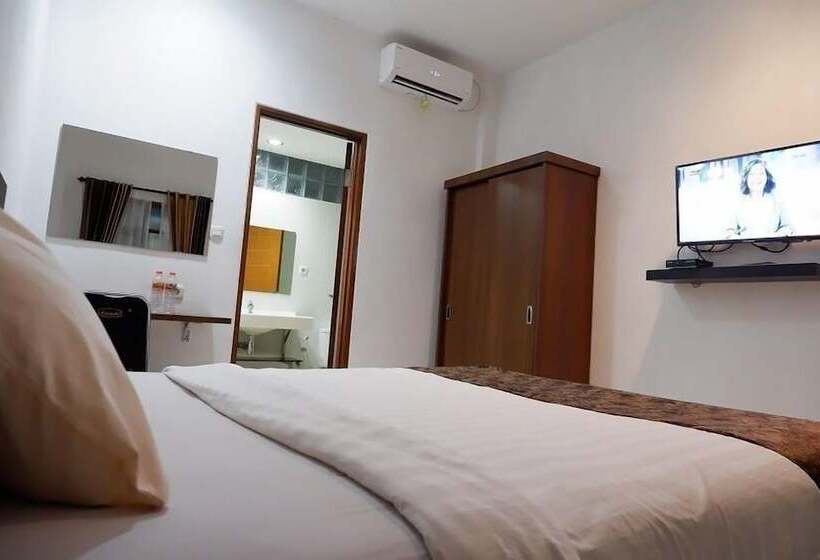 Номер Deluxe, Netral Jombang