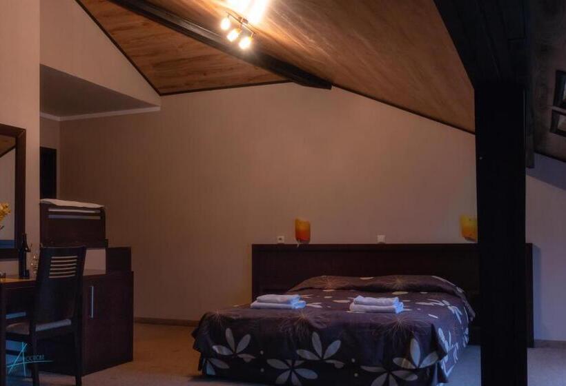 Полулюкс с Балконом, Ostrova Holiday Village