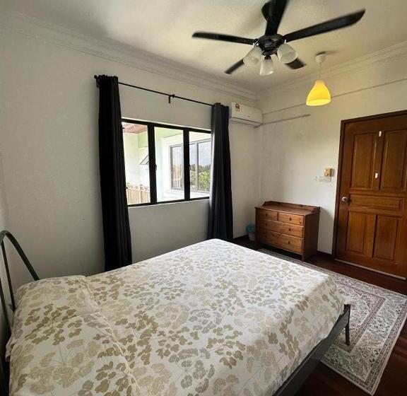 اتاق لوکس, La Casa