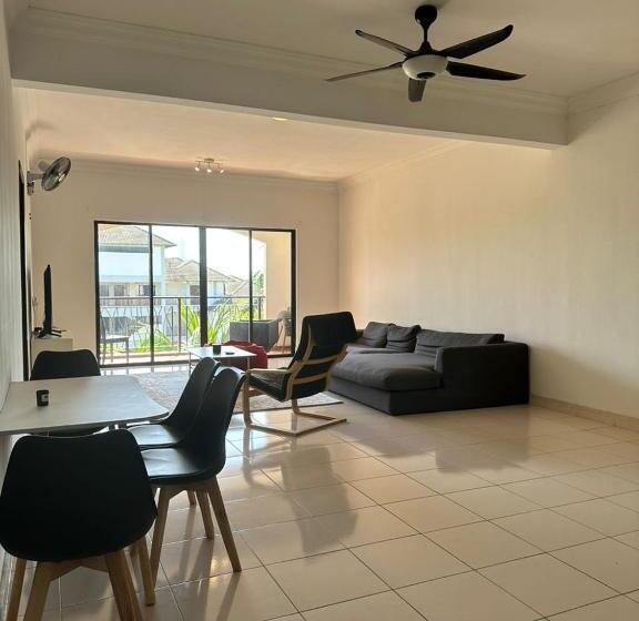 اتاق لوکس با تخت بزرگ, La Casa
