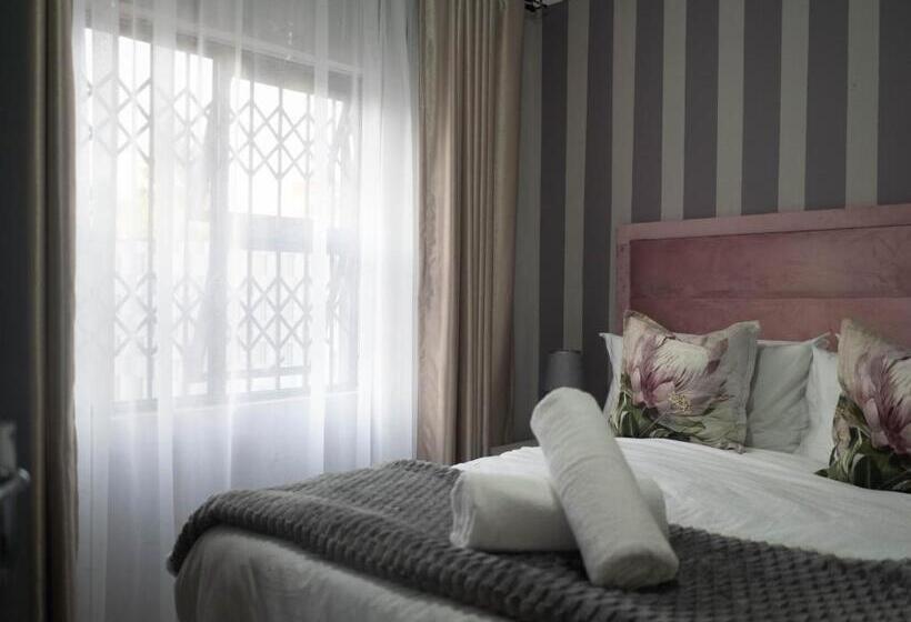 샬레, Plein On Suid Guesthouse
