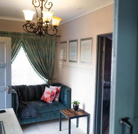 샬레, Plein On Suid Guesthouse