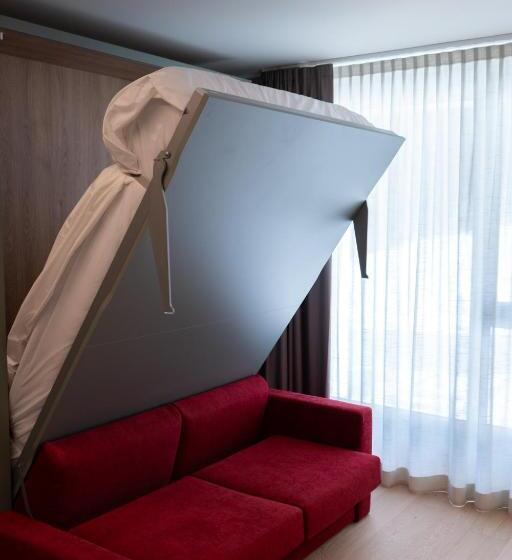 سوییت جونیور, Arbed Living Hotel   Supercharger