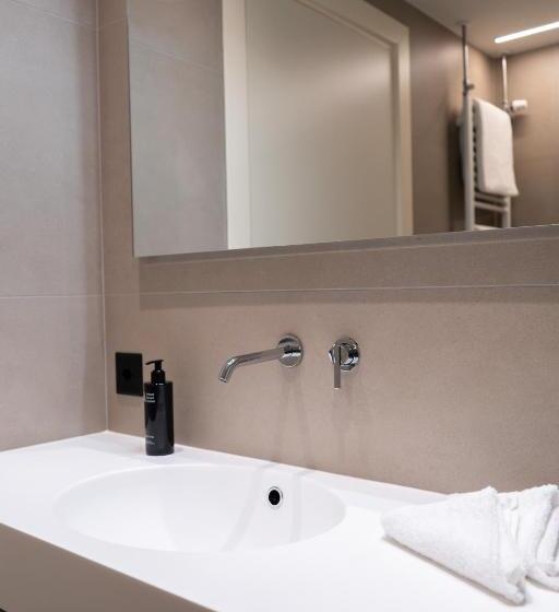 سوییت دوبلکس, Arbed Living Hotel   Supercharger
