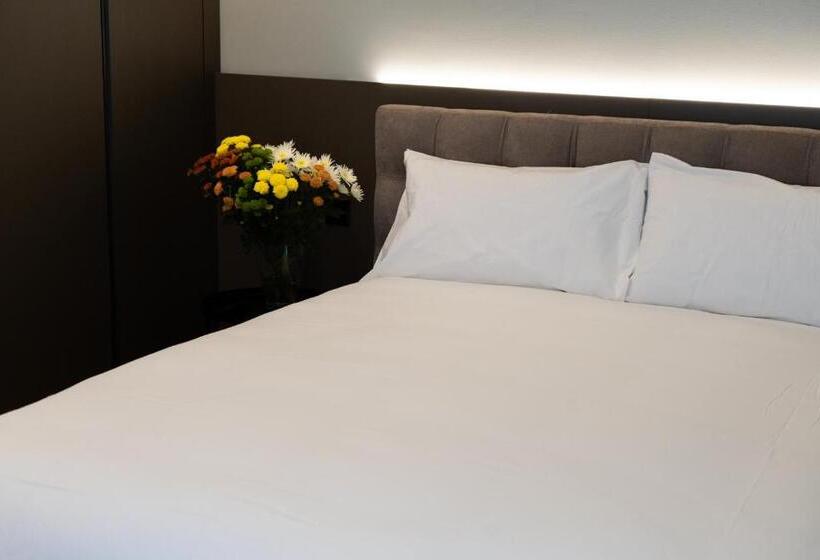 سوئیت با بالکن, Arbed Living Hotel   Supercharger