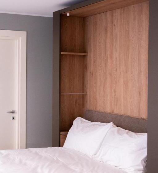 سوئیت با تخت بزرگ, Arbed Living Hotel   Supercharger