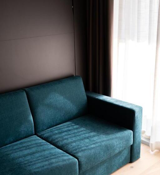 سوییت, Arbed Living Hotel   Supercharger