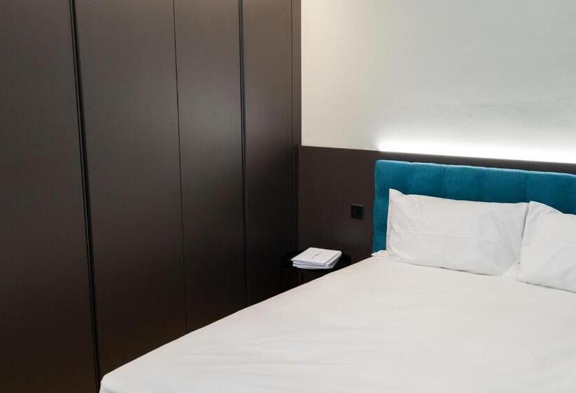 سوییت, Arbed Living Hotel   Supercharger