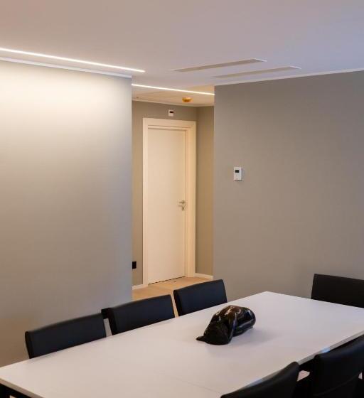 سوییت اجرایی, Arbed Living Hotel   Supercharger