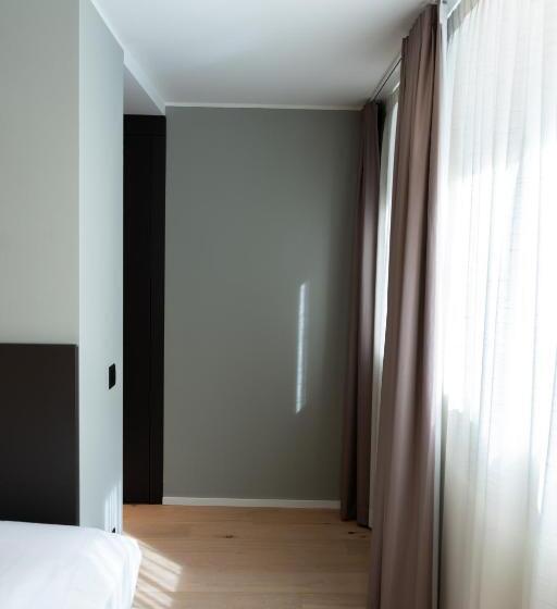 سوییت اجرایی, Arbed Living Hotel   Supercharger
