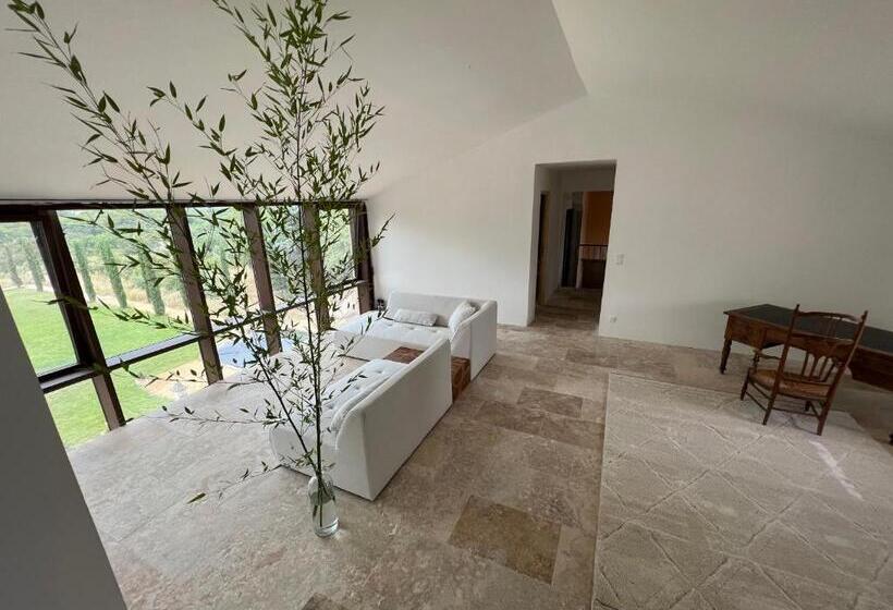 اتاق سوپریور با تخت بزرگ, Bastide Du Luberon