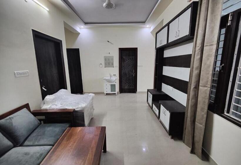 اتاق استاندارد, Nomadic Paying Guest