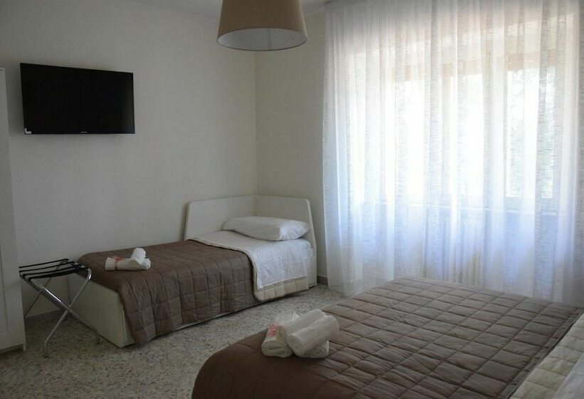 اتاق استاندارد چهار تخته, San Lorenzo